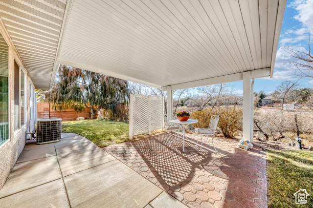 Photo 41 for MLS #2060925 at 565 N Moonglow Pl