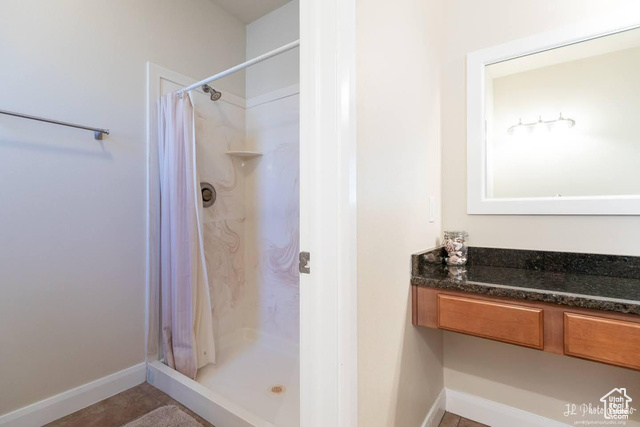 Photo 15 for MLS #2061592 at 36 W Center St