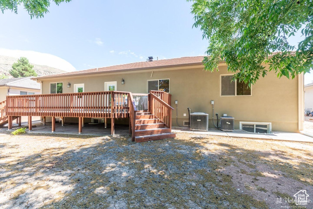 Photo 40 for MLS #2061592 at 36 W Center St