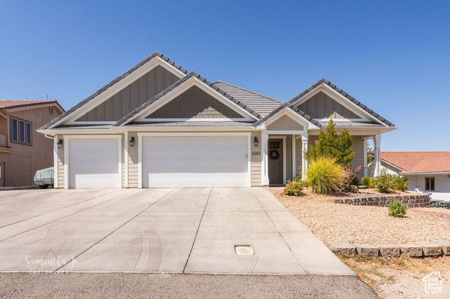 View of front facade with a garage