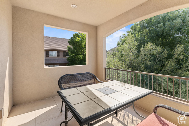 Photo 30 for MLS #2062501 at 1998 N Coral Dr