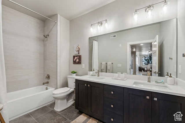 Photo 14 for MLS #2062671 at 1127 W Vos Cir #104