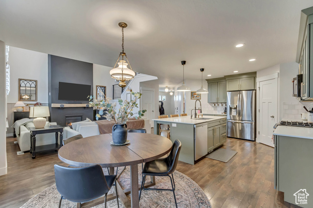 207 N DIAMOND BACK DR, Saratoga Springs UT 84045