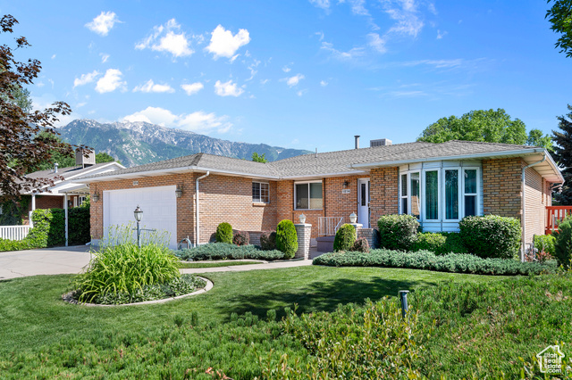 1814 E 9800 ST, Sandy UT 84092