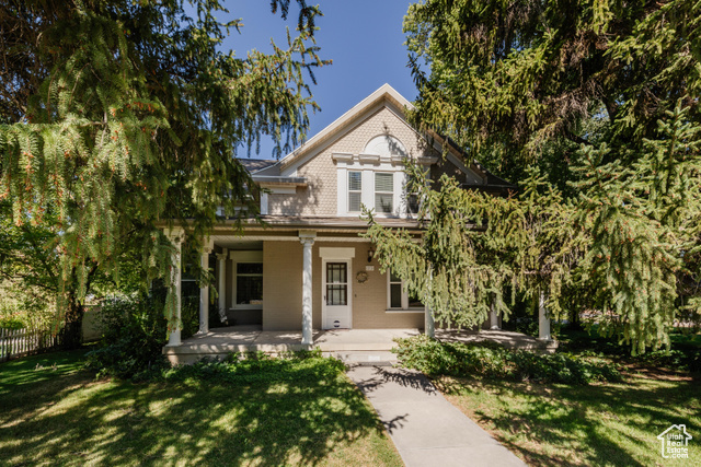 Photo 2 for MLS #2062981 at 291 N Main St