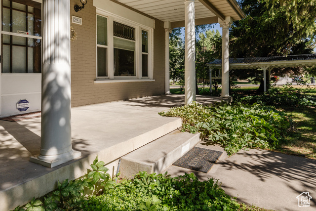 Photo 3 for MLS #2062981 at 291 N Main St