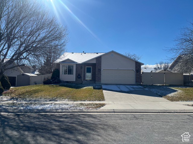 1401 W GREEN HEDGE WAY, West Jordan UT 84084