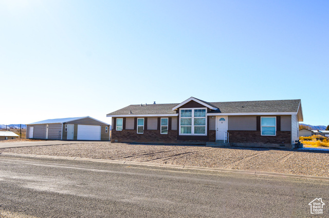 4940 S 2625 E, Vernal UT 84078