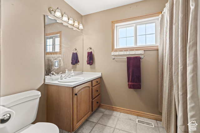 Photo 63 for MLS #2064817 at 525 N Main St