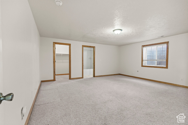 Photo 107 for MLS #2064817 at 525 N Main St
