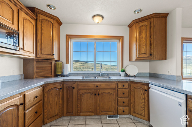 Photo 54 for MLS #2064817 at 525 N Main St