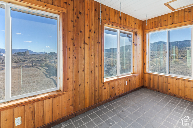 Photo 30 for MLS #2064817 at 525 N Main St