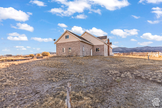 Photo 19 for MLS #2064817 at 525 N Main St