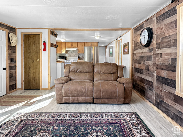 Photo 12 for MLS #2064875 at 1500 E Hwy 491
