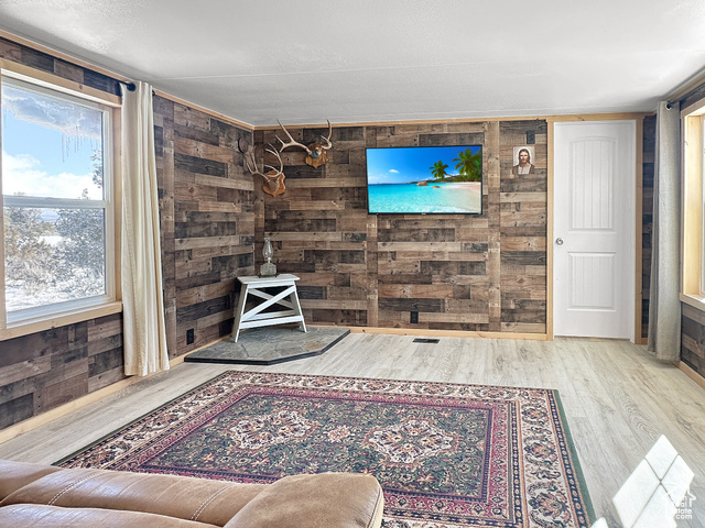Photo 11 for MLS #2064875 at 1500 E Hwy 491