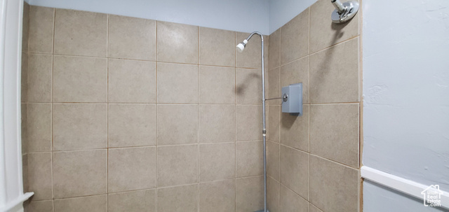 Photo 19 for MLS #2065347 at 215 S 300 East