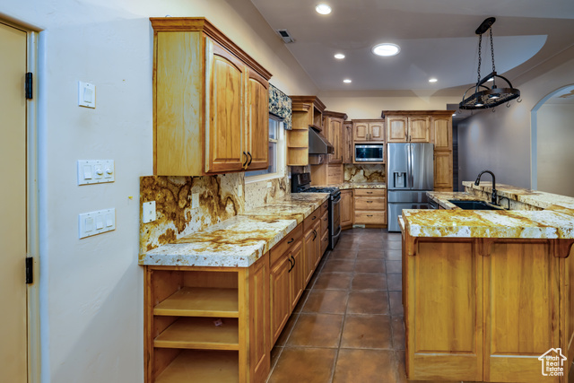 Photo 9 for MLS #2065399 at 865 S Seminole Way