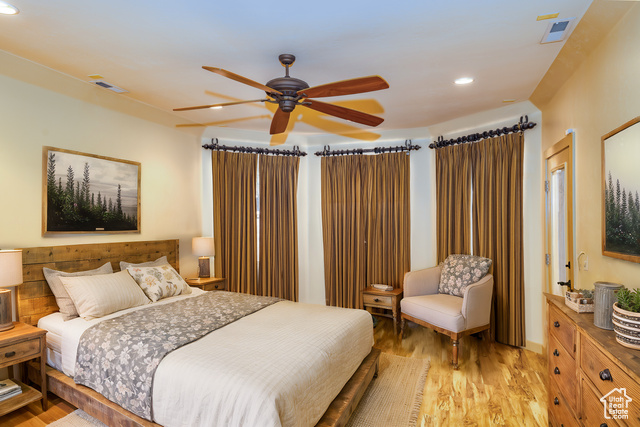 Photo 17 for MLS #2065399 at 865 S Seminole Way
