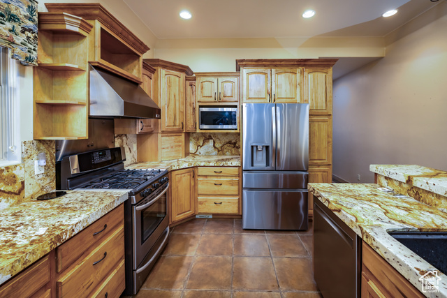 Photo 10 for MLS #2065399 at 865 S Seminole Way