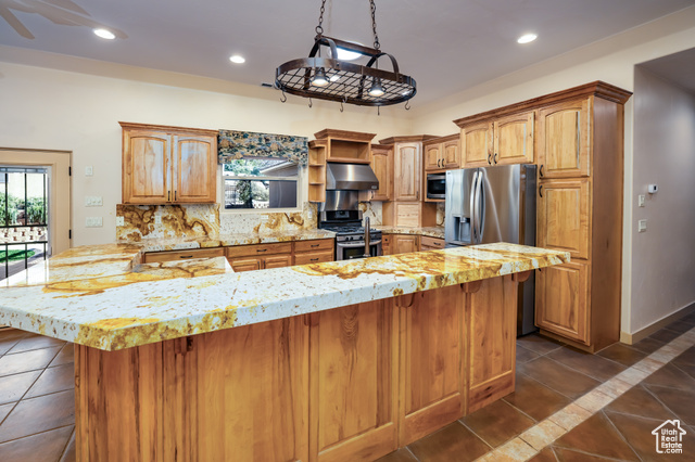 Photo 14 for MLS #2065399 at 865 S Seminole Way