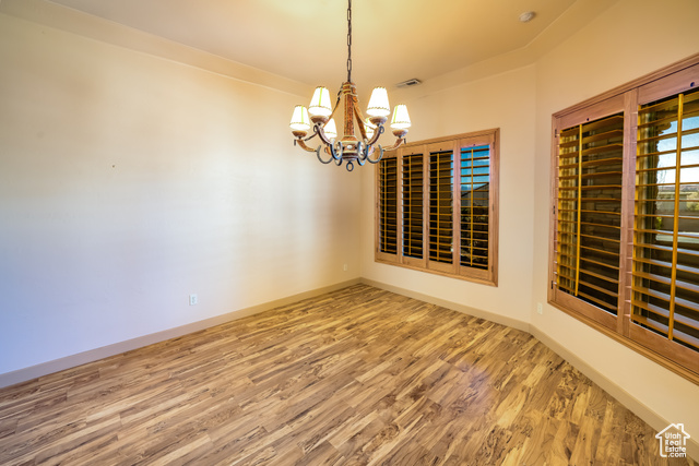 Photo 16 for MLS #2065399 at 865 S Seminole Way