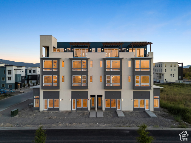 MLS #2065436 - 1485 W Burke Ln #102