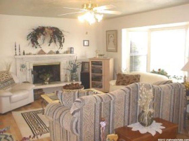 259 Casa Loma Dr, Centerville, UT 84014 — photo 2