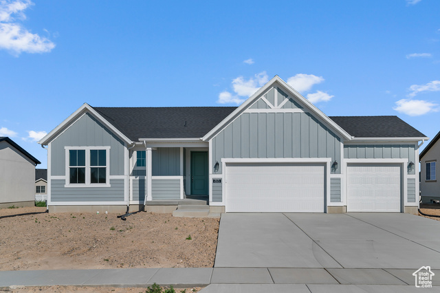 2571 N 3200 W