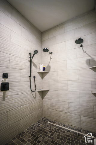 Photo 19 for MLS #2065846 at 2906 N Purple Sage Rd