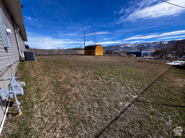 Photo 14 for MLS #2066348 at 404 N 1st