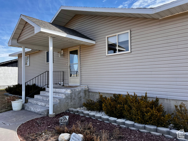 Photo 6 for MLS #2066348 at 404 N 1st