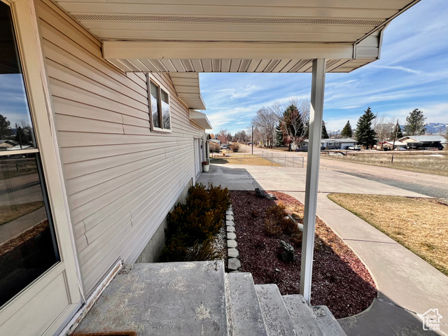 Photo 17 for MLS #2066348 at 404 N 1st