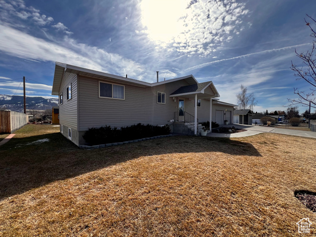 Photo 10 for MLS #2066348 at 404 N 1st