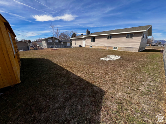 Photo 11 for MLS #2066348 at 404 N 1st