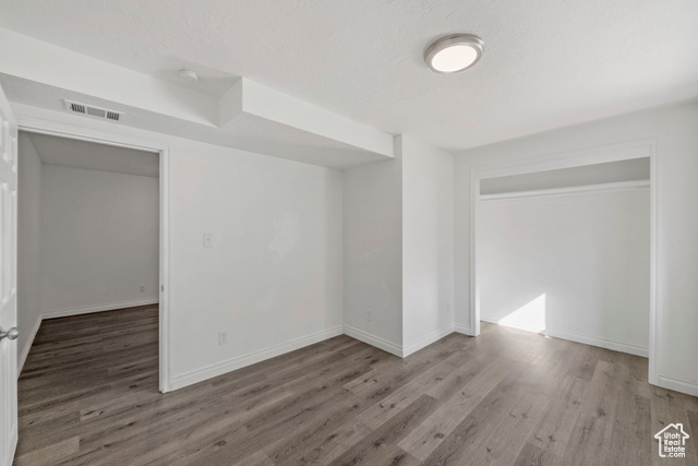 Photo 24 for MLS #2066380 at 137 E Wentworth Ave