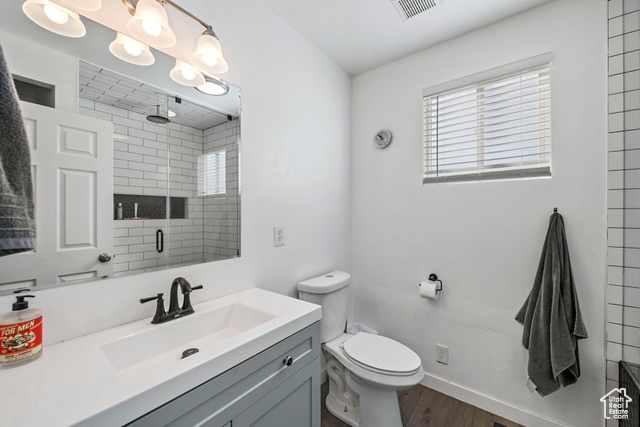 Photo 20 for MLS #2066380 at 137 E Wentworth Ave