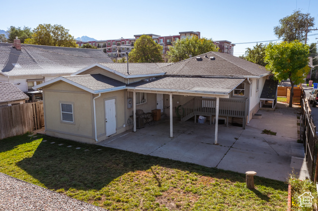Photo 9 for MLS #2066380 at 137 E Wentworth Ave