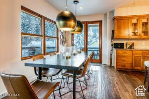 Photo 6 for MLS #2066823 at 234 Ridge Ave