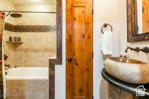 Photo 33 for MLS #2066823 at 234 Ridge Ave