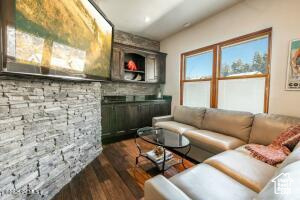 Photo 9 for MLS #2066823 at 234 Ridge Ave