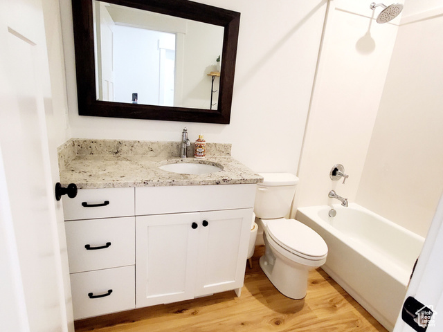 Photo 13 for MLS #2066881 at 284 W 270 North