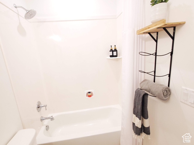 Photo 12 for MLS #2066881 at 284 W 270 North