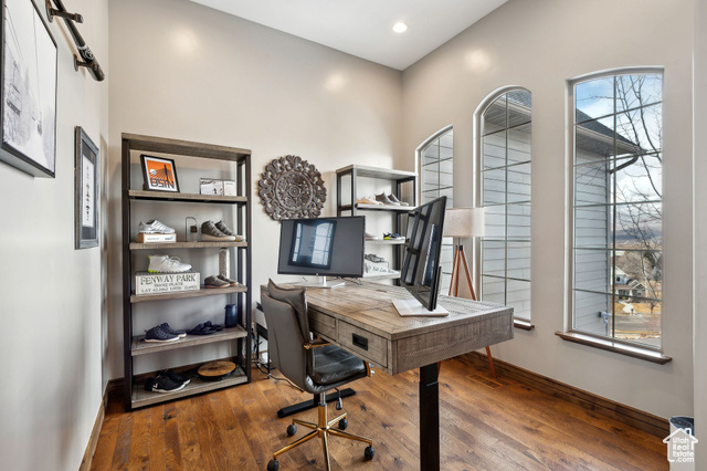 Photo 23 for MLS #2067035 at 1908 N Callaway Dr