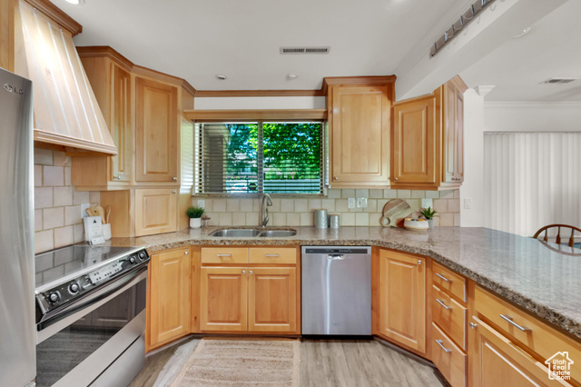 Photo 17 for MLS #2067457 at 3240 Shadowbrook Dr