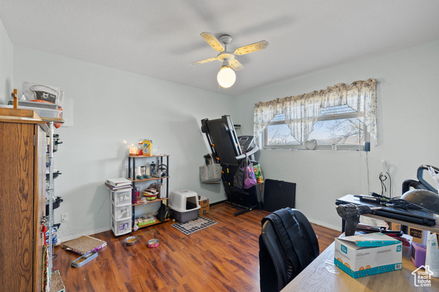 Photo 22 for MLS #2067527 at 879 E Main St
