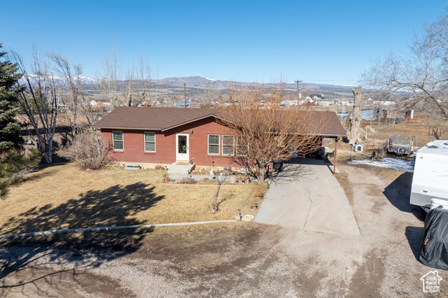 Photo 37 for MLS #2067527 at 879 E Main St