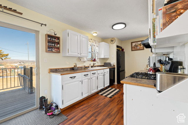 Photo 14 for MLS #2067527 at 879 E Main St