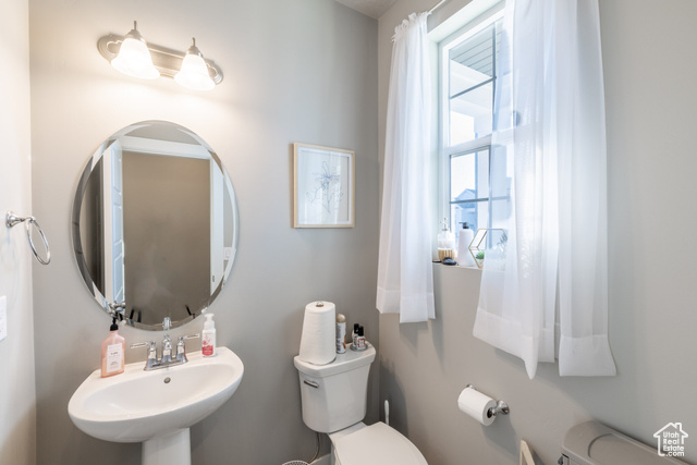 Photo 13 for MLS #2067541 at 1656 S Prevedel Dr