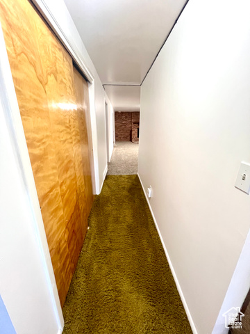 305 N 200 E