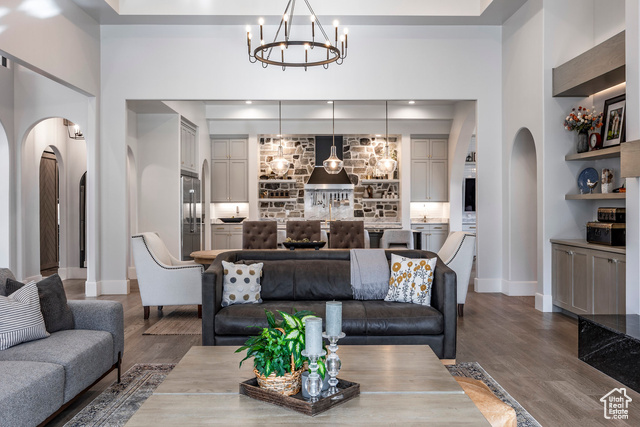 Photo 8 for MLS #2067998 at 3247 S Mapleton Estates Dr